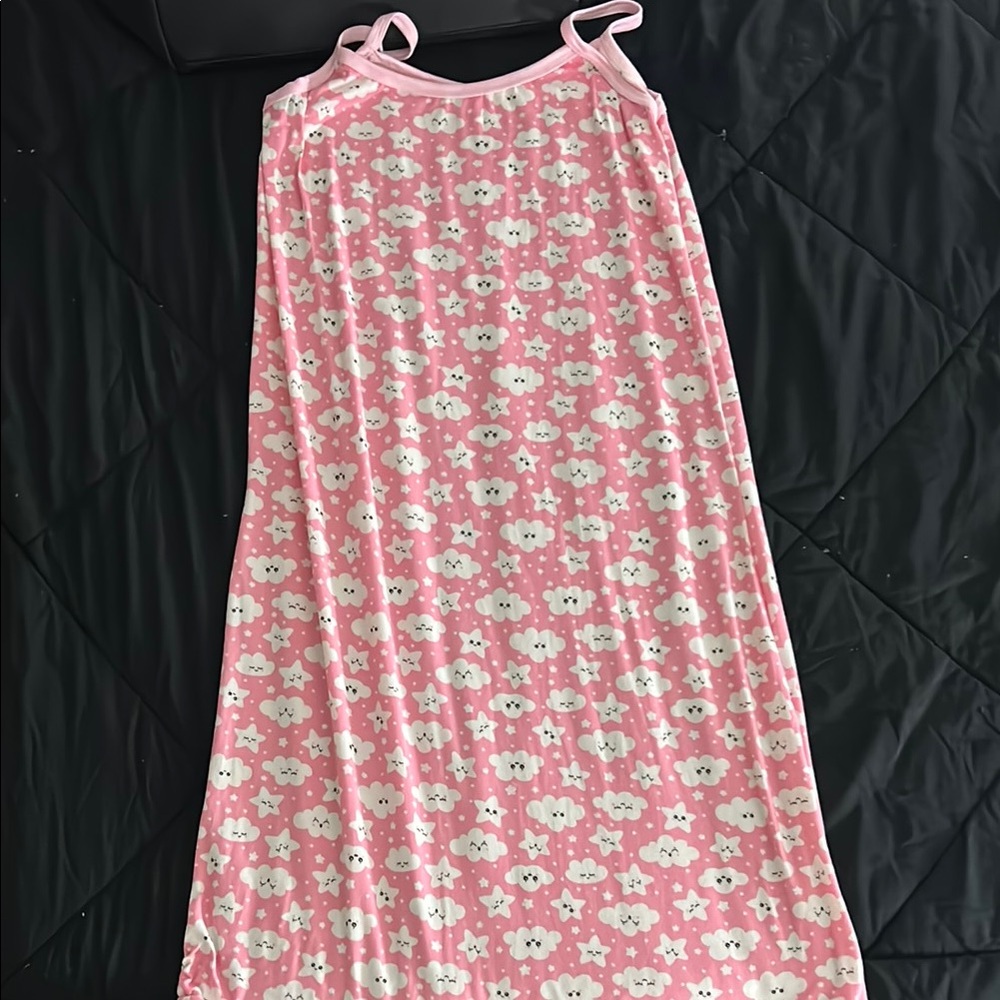 Pink Cloud Patterned Nightgown